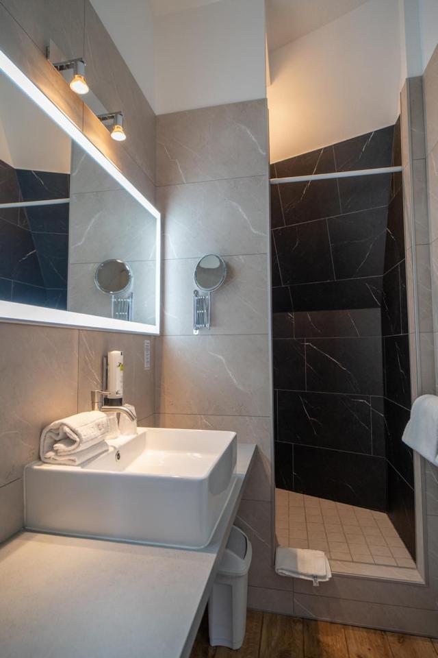 Logis Hotel Majestic Chatelaillon Plage - La Rochelle Ruang foto