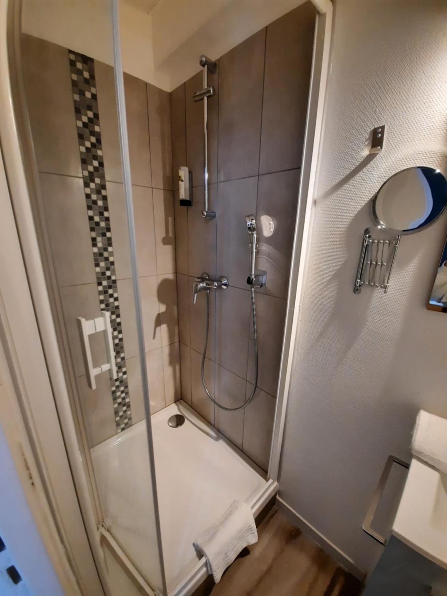 Logis Hotel Majestic Chatelaillon Plage - La Rochelle Ruang foto
