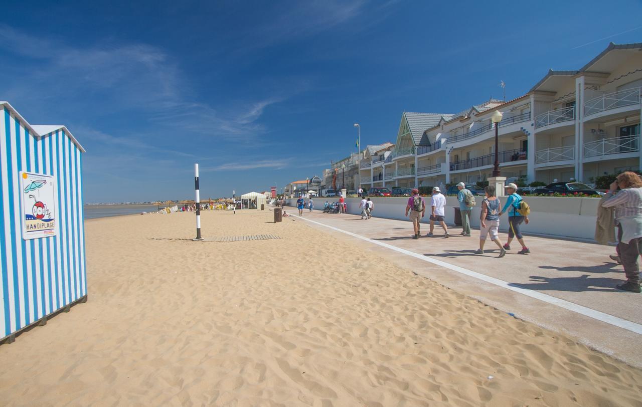 Logis Hotel Majestic Chatelaillon Plage - La Rochelle Bagian luar foto